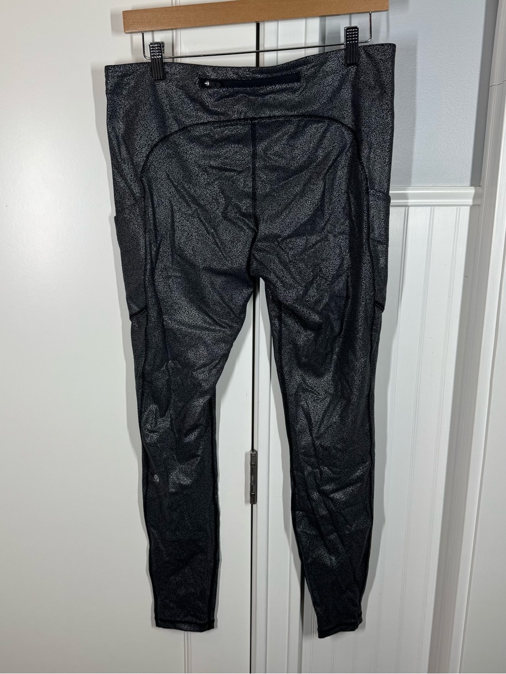 Lululemon Speed Up Tight Full On Luxtreme 28” Luminosity Foil Print size 12